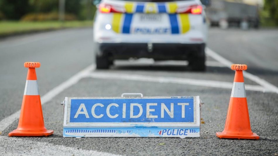 six people hurt in makarora crash