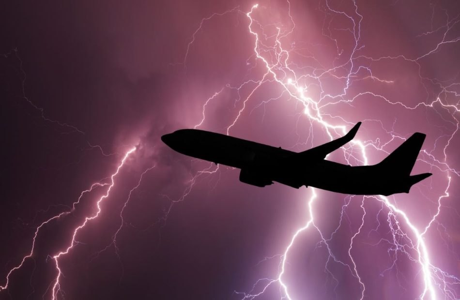 Three Air NZ planes struck by lightning