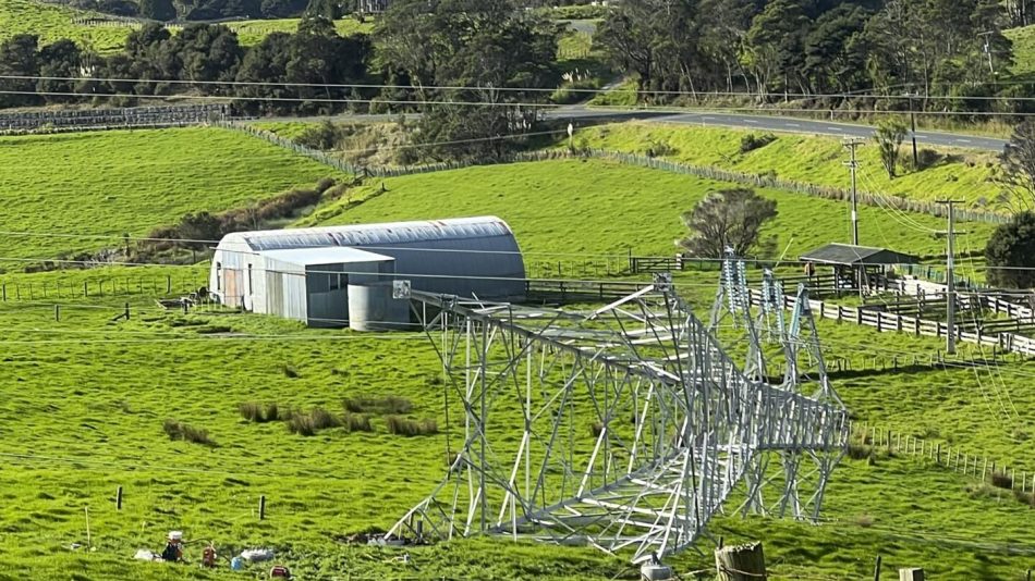 power amid outages across northland