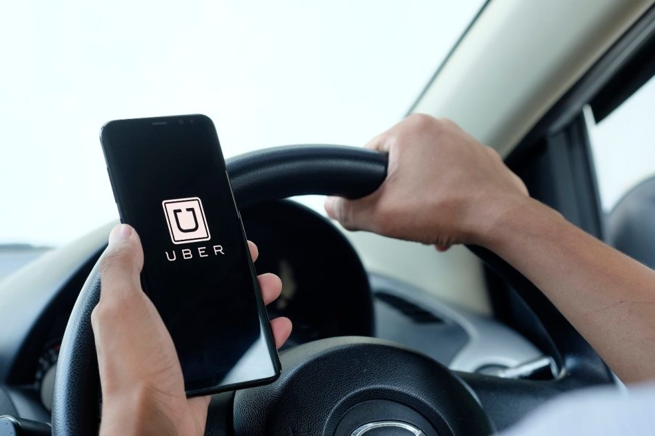 Uber loses appeal against ruling drivers